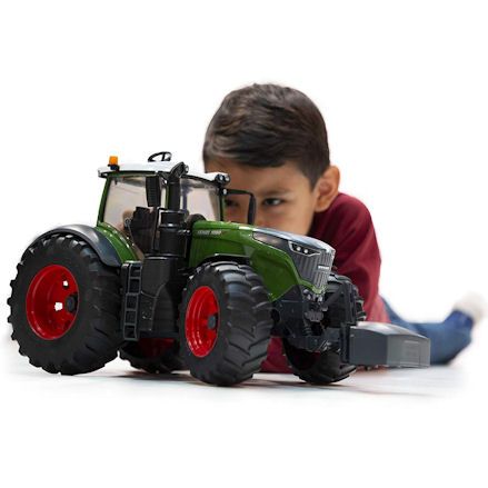 Bruder 04040 Fendt 1050 Vario Tractor, Child Playing