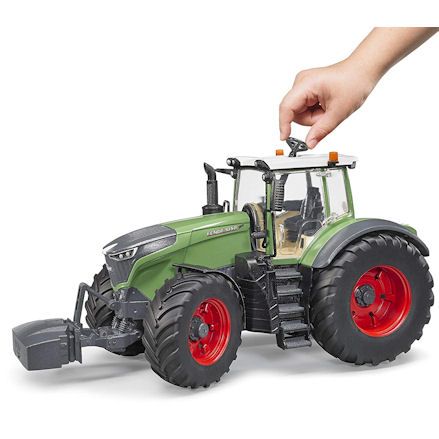 Bruder 04040 Fendt 1050 Vario Tractor, Steering