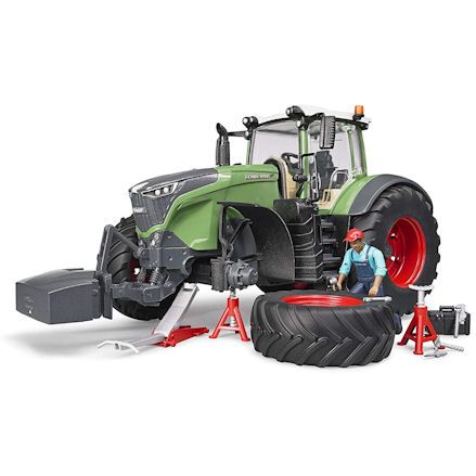 Bruder 04041 Fendt 1050 Vario Tractor, mechanic figure